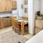 Apartment Family House & Free Parking Golem, Durres Golem (Tirana)