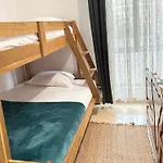Family House & Free Parking Golem, Durres Apartamento